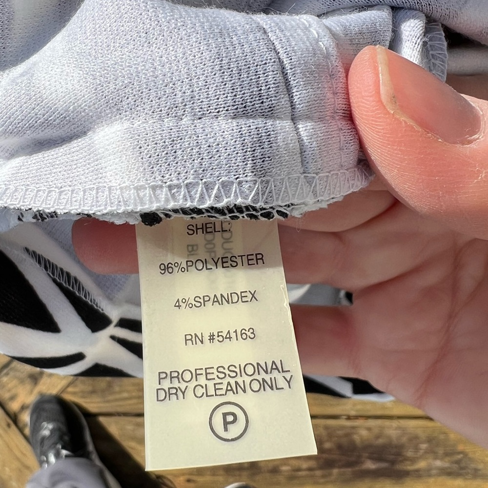 NWOT Calvin Klein Size 8 Black & White Bandage Dress - Picture 2 of 11